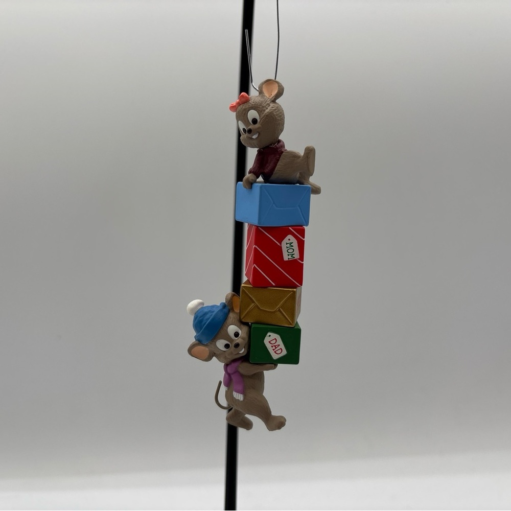 Hallmark‎ Keepsake Ornament Dated 1997 Mom And Dad Handcrafted Vintage